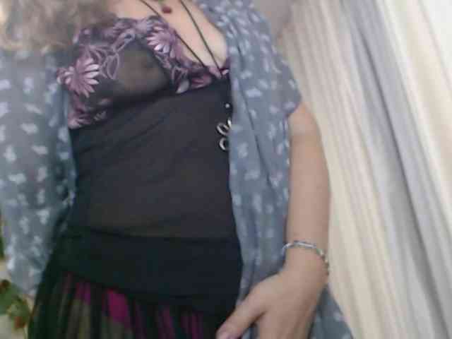 SophiaBoone webcam