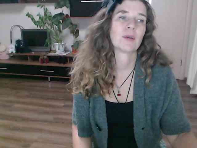 SophiaBoone webcam