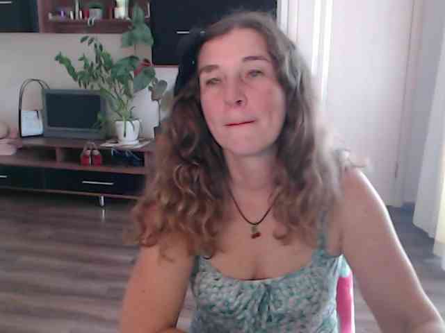 SophiaBoone webcam
