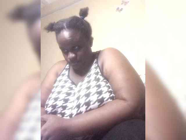 Trapqueen1 webcam