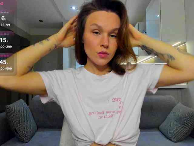 LisaDaniels webcam