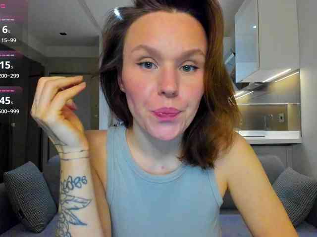 LisaDaniels webcam