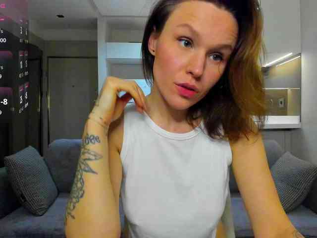 LisaDaniels webcam