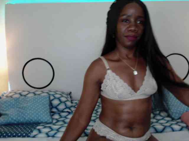 TinnaTaylor webcam