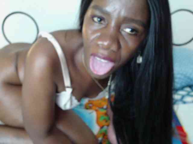 TinnaTaylor webcam