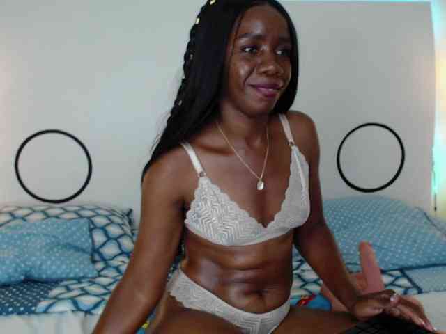 TinnaTaylor webcam