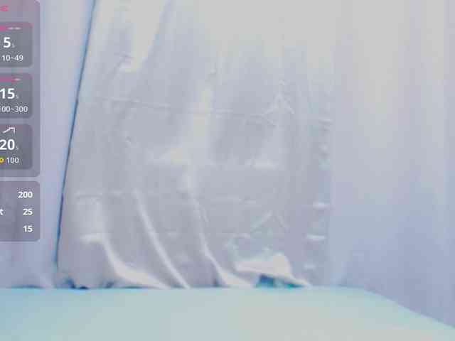 LadyPeach webcam