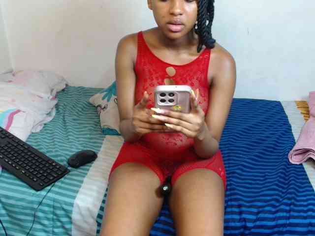 MidnightSin webcam