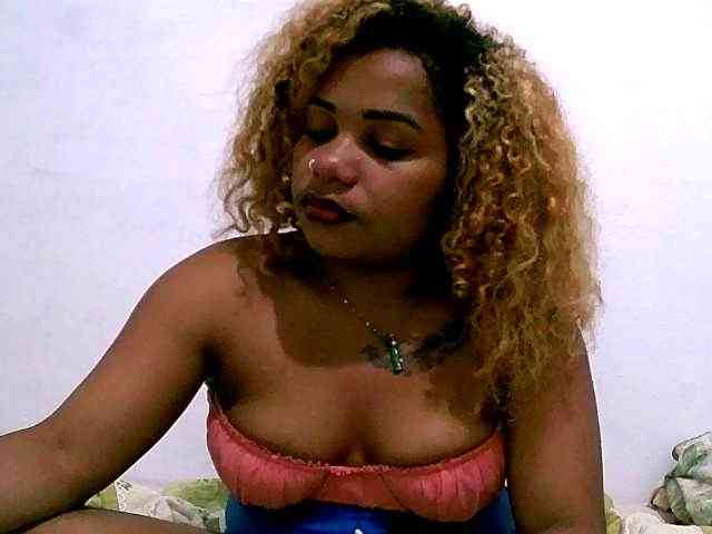 Monica1612 webcam