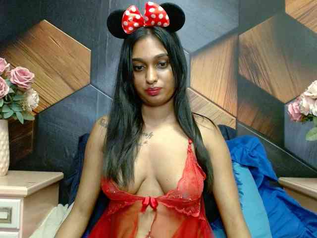 LusciousIndian webcam