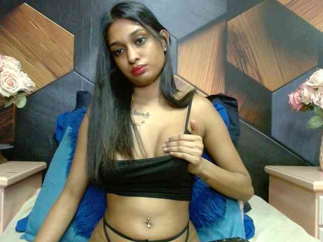 LusciousIndian webcam