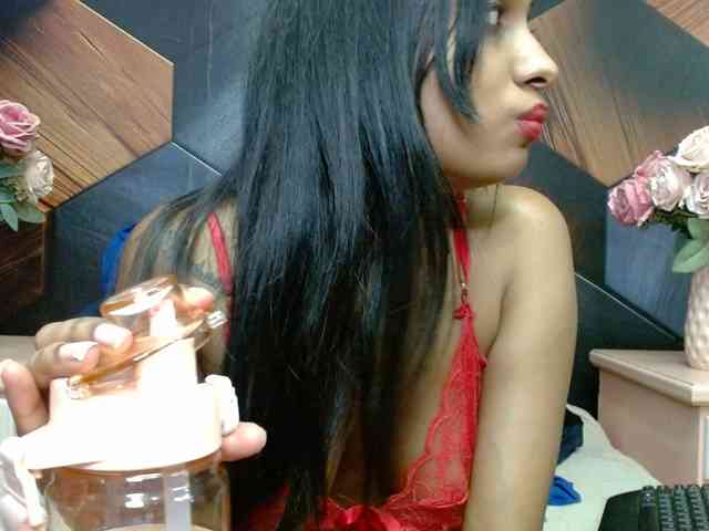 LusciousIndian webcam