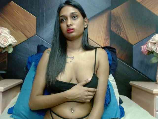 LusciousIndian webcam