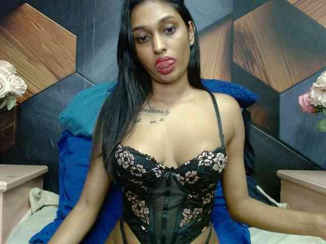 LusciousIndian webcam