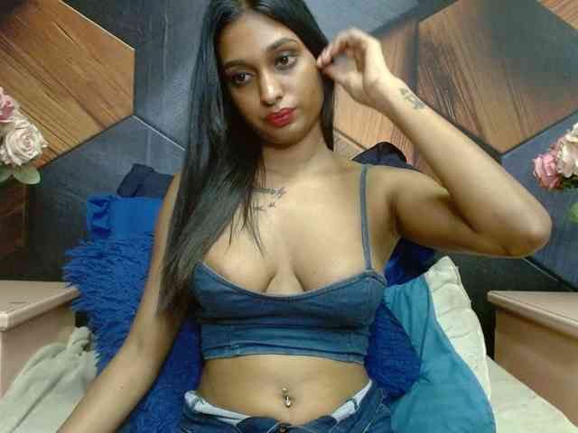 LusciousIndian webcam
