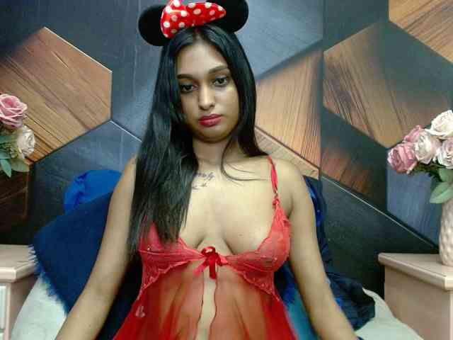 LusciousIndian webcam