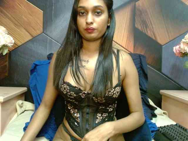 LusciousIndian webcam