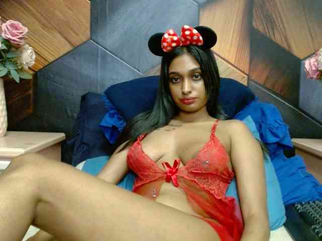 LusciousIndian webcam