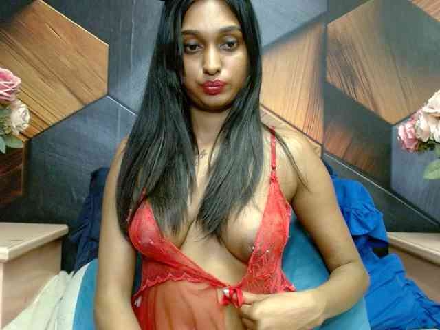 LusciousIndian webcam