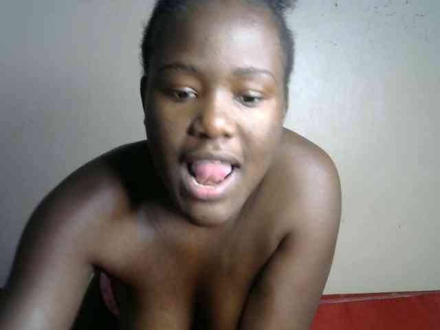 QueenEbony webcam