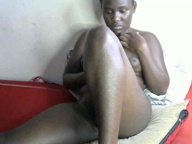 QueenEbony webcam
