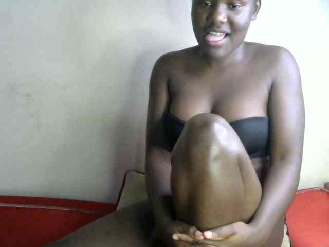 QueenEbony webcam