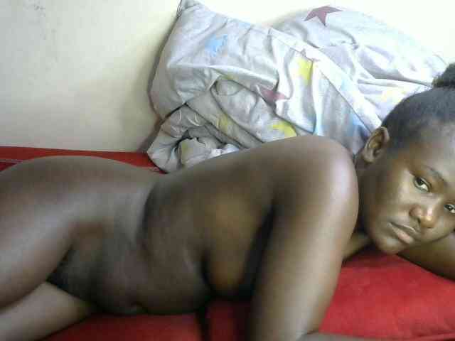 QueenEbony webcam