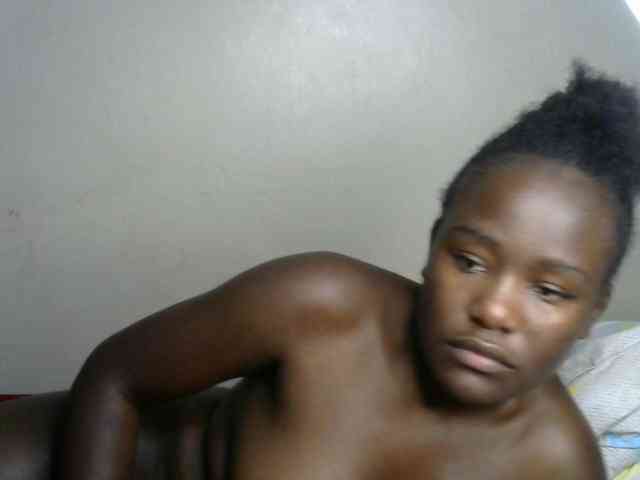 QueenEbony webcam