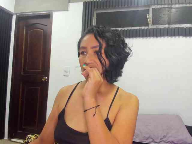 emperatris-23 webcam