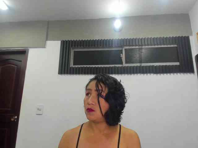 emperatris-23 webcam