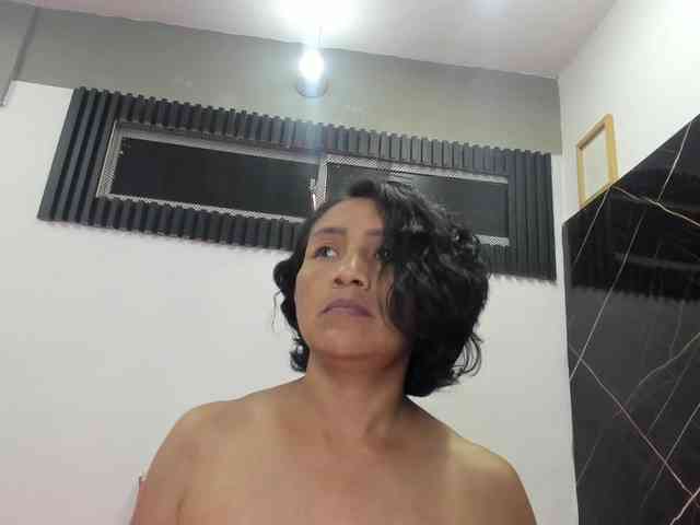 emperatris-23 webcam