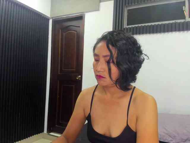 emperatris-23 webcam