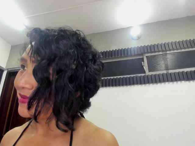 emperatris-23 webcam