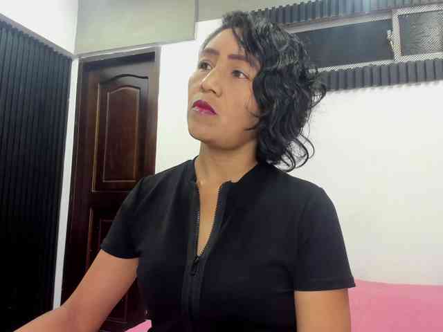 emperatris-23 webcam