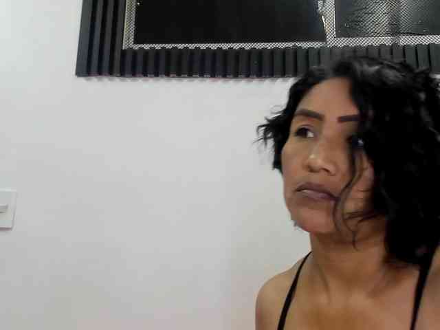 emperatris-23 webcam