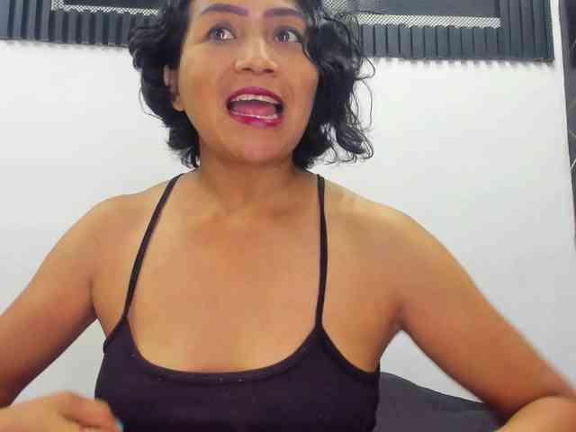 emperatris-23 webcam