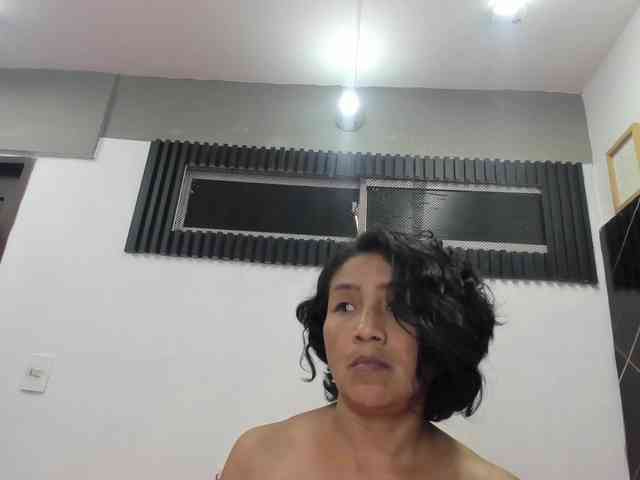 emperatris-23 webcam