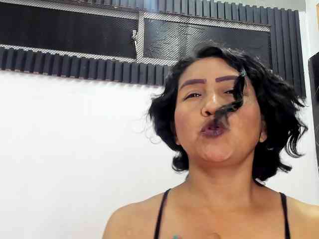 emperatris-23 webcam