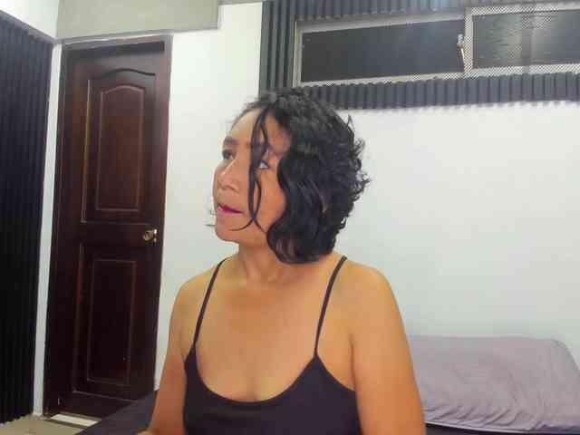 emperatris-23 webcam