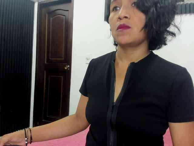 emperatris-23 webcam