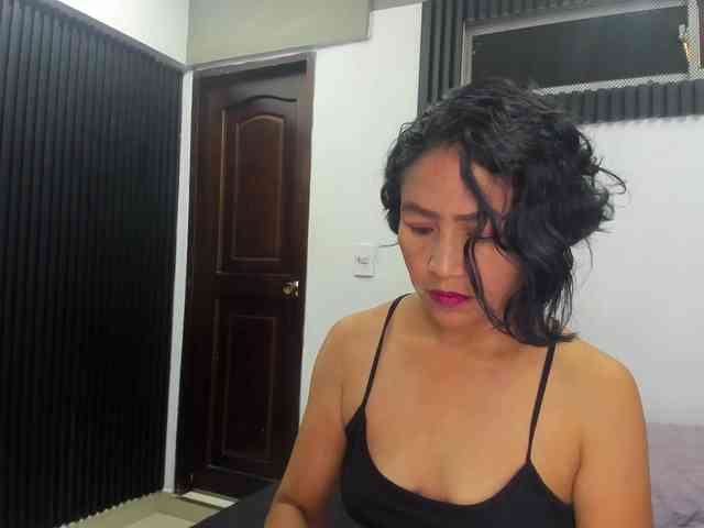 emperatris-23 webcam