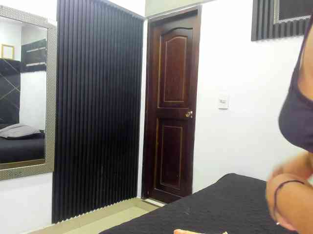 emperatris-23 webcam