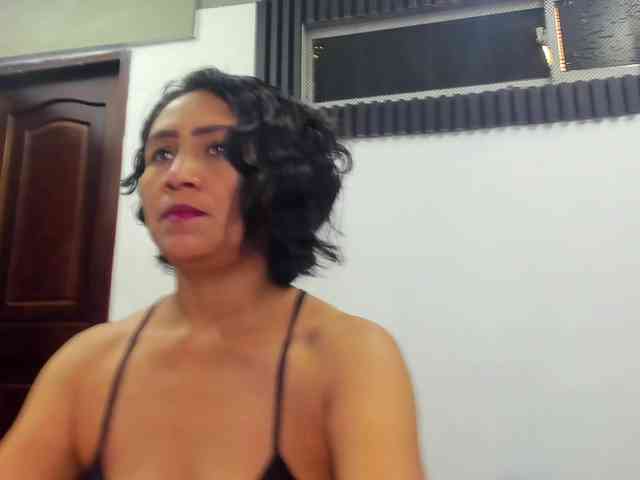 emperatris-23 webcam