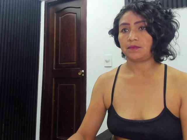 emperatris-23 webcam