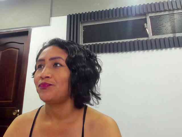 emperatris-23 webcam