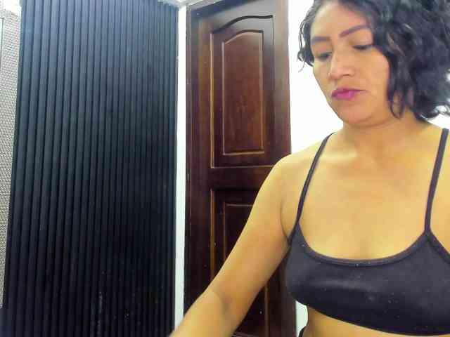 emperatris-23 webcam