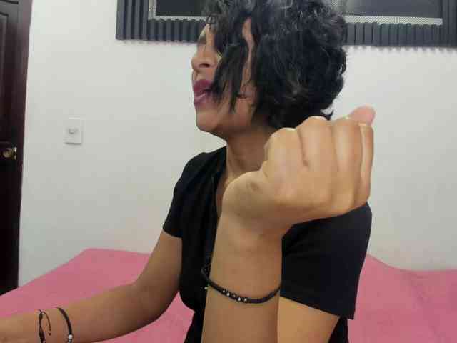 emperatris-23 webcam