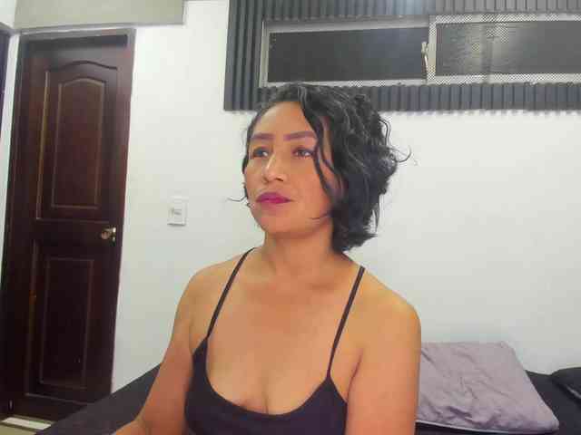 emperatris-23 webcam