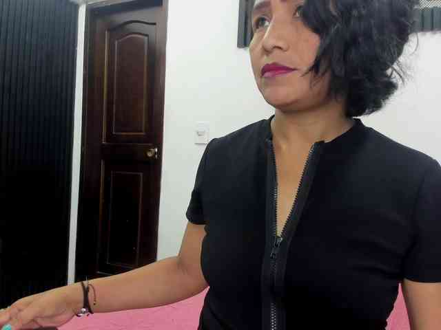 emperatris-23 webcam