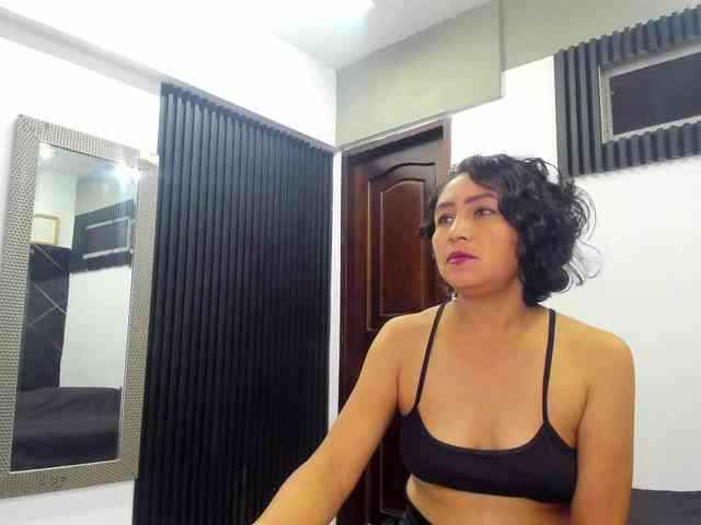 emperatris-23 webcam